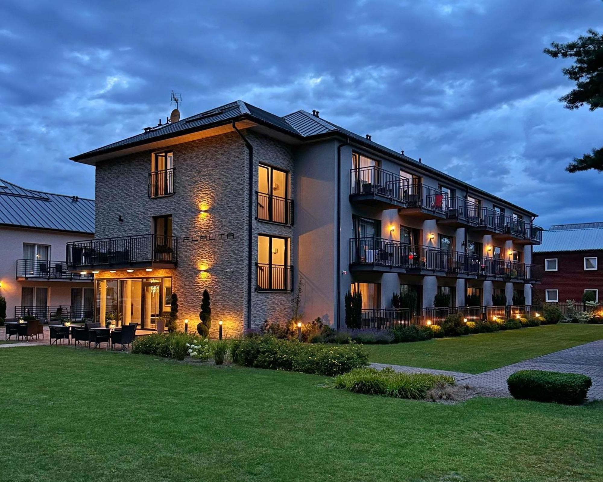 Alcest Niechorze Hotel Exterior photo